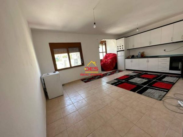 Vlore, shitet apartament Kati 5, 58 m² 38.000 Euro (Rruga Janaq Kilica,Vlore)