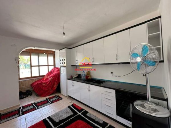 Vlore, shitet apartament Kati 5, 58 m² 38.000 Euro (Rruga Janaq Kilica,Vlore)