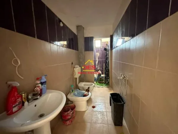 Vlore, shitet apartament Kati 5, 58 m² 38.000 Euro (Rruga Janaq Kilica,Vlore)