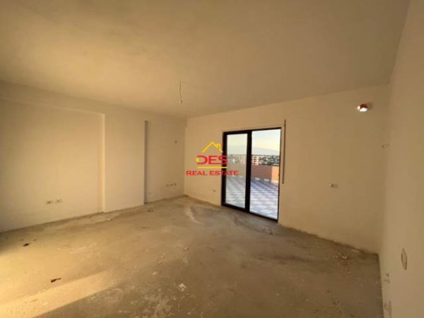 Vlore, shitet apartament Kati 10, 270 m² 145.000 Euro (Transballkanike)