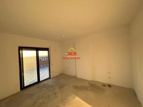 Vlore, shitet apartament Kati 10, 270 m² 145.000 Euro (Transballkanike)