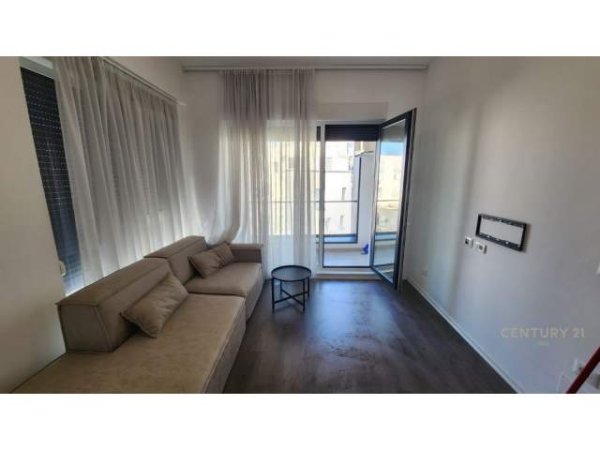 Tirane, jepet me qera apartament 2+1 Kati 7, 82 m² 600 Euro (21 dhjetori)