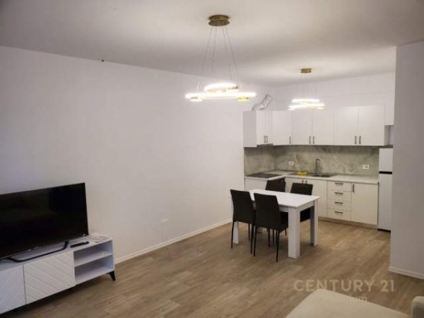 Tirane, jepet me qera apartament 2+1 Kati 2, 84 m² 700 Euro (Liqeni i Thate)