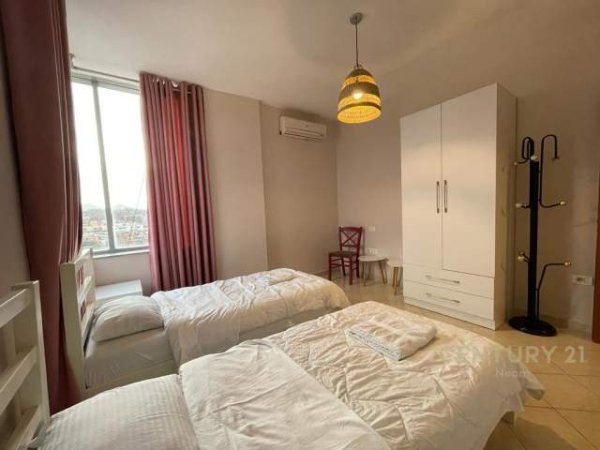 Tirane, jepet me qera apartament 2+1+BLK Kati 8, 115 m² 800 Euro (Sheshi Skënderbej (Qendër))