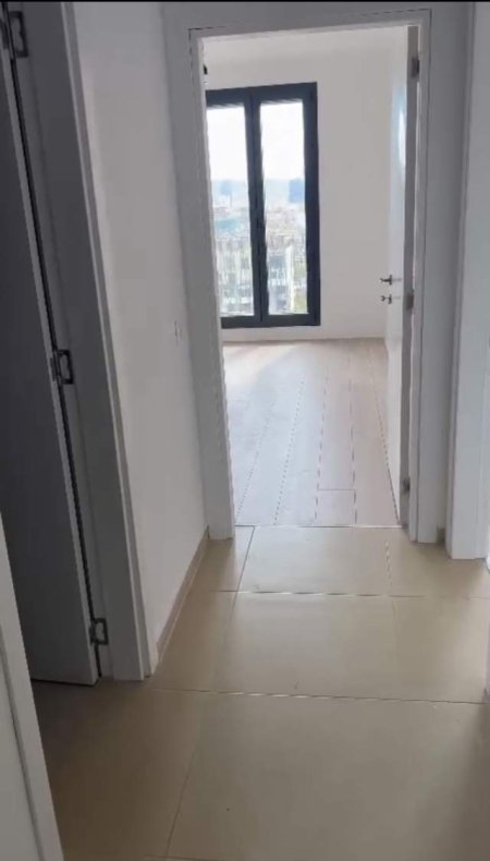 Tirane, jepet me qera apartament 2+1+BLK Kati 10, 112 m² 400 Euro (Kongresi Manastirit,Kompleksi Zirkon)