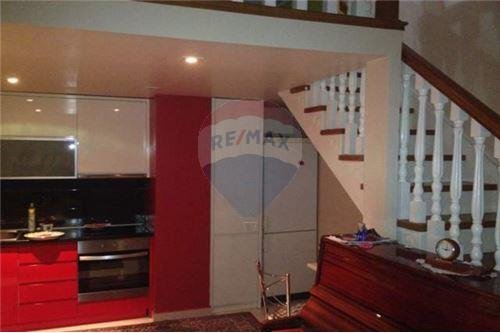Tirane, jepet me qera apartament duplex 2+1 Kati 4, 450 Euro (Liqeni i Thate)