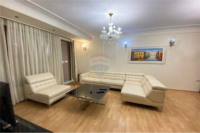 Tirane, jepet me qera apartament 2+1+BLK Kati 2, 120 m² 1.000 Euro (Bllok - Rruga Nikolla Tupe)