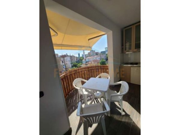 Tirane, jepet me qera apartament 2+1+A+BLK 130 m² 730 Euro (Shkolla Baletit)