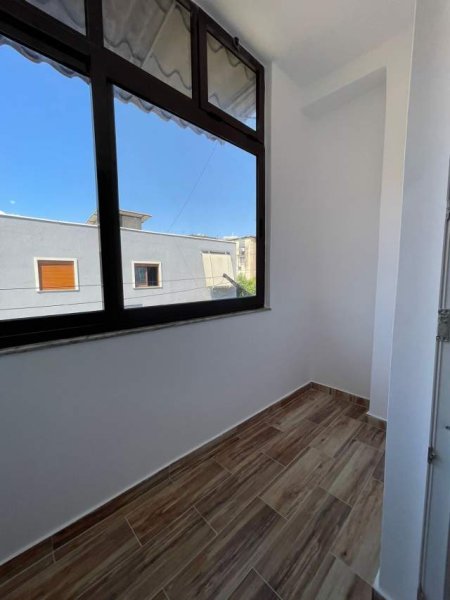 Tirane, shitet apartament 2+1 Kati 3, 65 m² 108.000 Euro (21 Dhjetori)