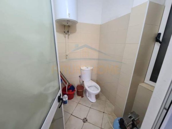 Tirane, shitet ambjent biznesi Kati 0, 84 m² 91000 Euro (Rruga e Thesarit)