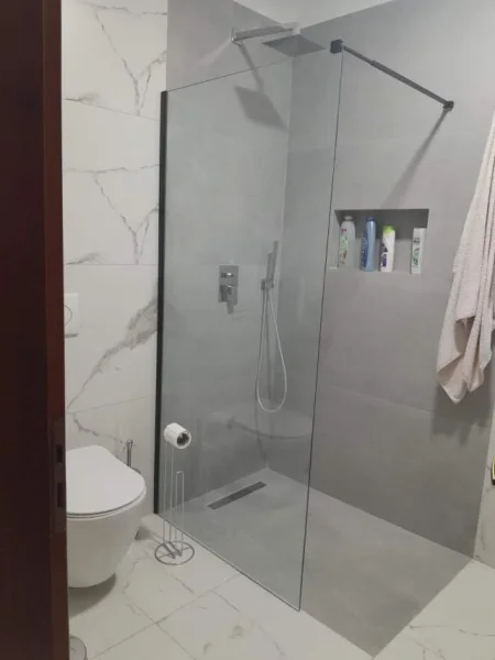 Tirane, jepet me qera apartament 1+1 Kati 2, 72 m² 500 Euro (Rruga e Elbasanit)