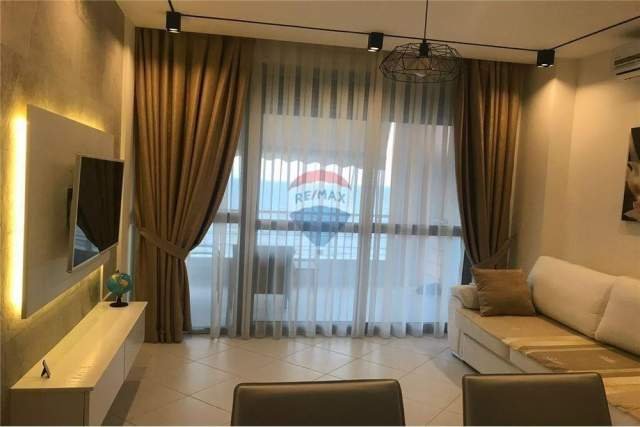 Durres, jepet me qera apartament buze detit 1+1+BLK Kati 4, 65 m² 400 Euro, prane Hotel Edart