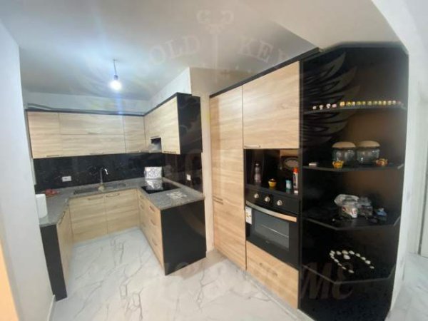 Durres, jepet me qera apartament 1+1+BLK Kati 1, 75 m² 290 Euro (Drejtoria Policis)