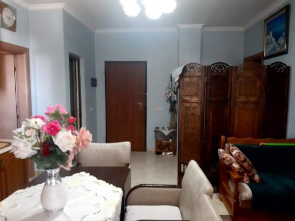Tirane, shitet apartament 3+1+A+BLK Kati 4, 110 m² 1.600 Euro/m2 (21 Dhjetori Ish fusha e zeze, te blloku Gora)