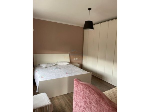 Tirane, jepet me qera apartament Kati 2, 63 m² 650 € 