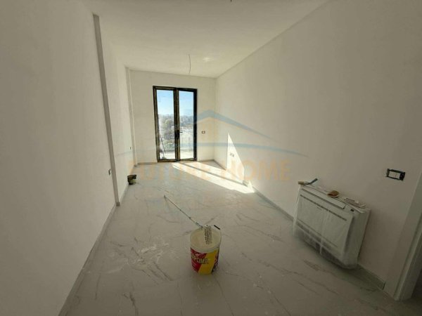 Tirane, shitet apartament Kati 5, 67 m² 126.400 €