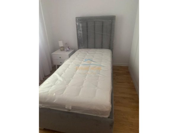 Tirane, jepet me qera apartament Kati 0, 170 m² 2.500 €