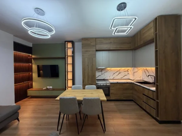 Tirane, jepet me qera apartament 1+1 Kati 1, 60 m² 750 € (Kika 2 tek Komuna e Parisit.)