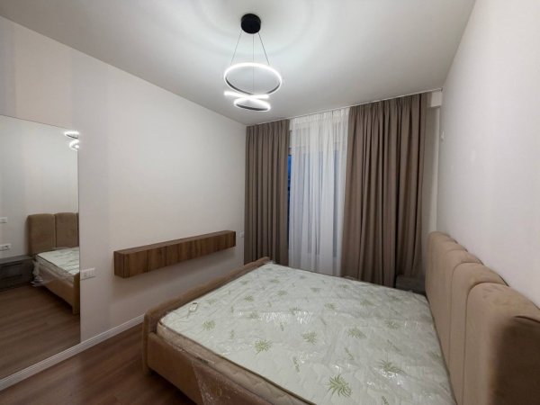 Tirane, jepet me qera apartament 1+1 Kati 1, 60 m² 750 € (Kika 2 tek Komuna e Parisit.)