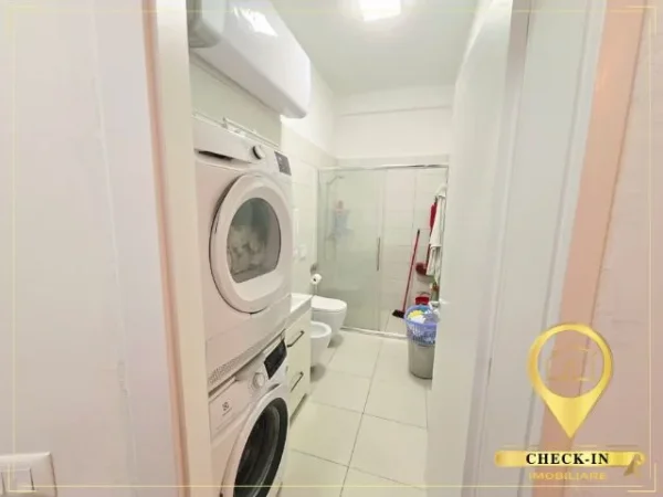 Tirane, shitet apartament 2+1+Aneks+Ballkon Kati 5, 132 m² 345.000 € (Luxor 3, Pazari i ri)