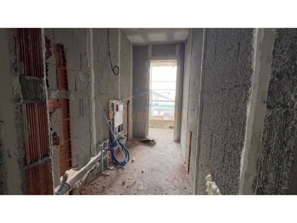 Tirane, shitet apartament Kati 4, 86 m² 218.482 €