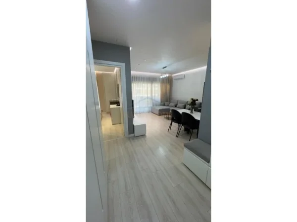 Tirane, shes apartament 1+1 Kati 3, 58 m² 162.000 € (Fiori Di Bosco)