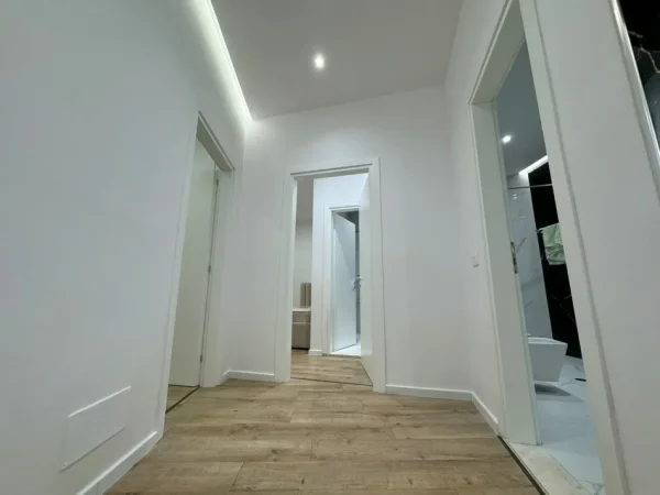 Tirane, shitet apartament 2+1 , 134 m² 254.000 € 