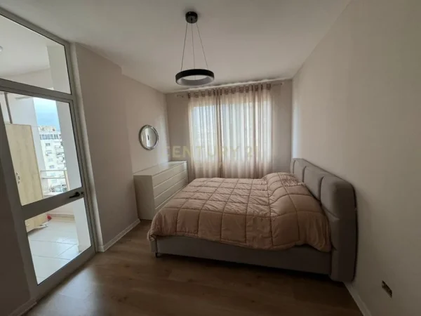 Tirane, jepet me qera 2+1 Kati 6, 106 m² 550 € (Astir)