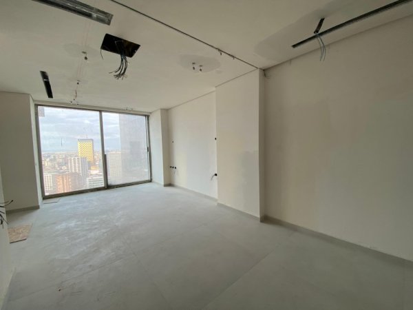 Tirane, jepet me qera apartament 1+1 , 2.000 € (Downtown ,Rruga e Elbasanit)