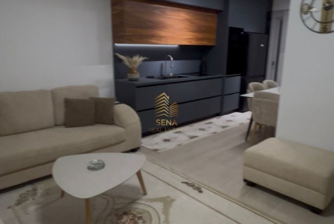 Tirane, jepet me qera apartament 2+1+Ballkon Kati 3, 129 m² 800 € (Brryli)