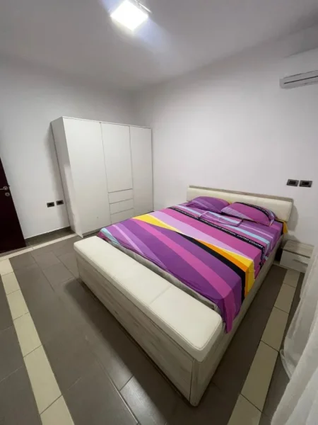 Tirane, jepet me qera apartament 1+1+Ballkon Kati 4, 65 m² 50.000 Leje te Reja, tek  Rruga DURRESIT, Tirane