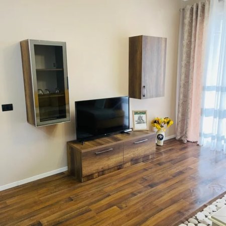 Tirane, jepet me qera apartament 2+1 Kati 4, 95 m² 850 € (Rruga e Kosovareve)