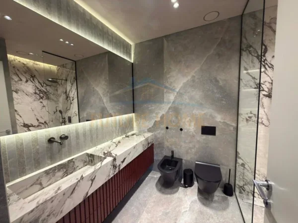 Tirane, jepet me qera apartament 1+1 Kati 6, 125 m² 2.000 € (Lion Park 1)