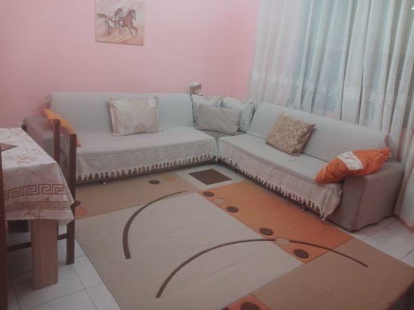 Tirane, jepet me qera apartament 2+1 Kati 5, 85 m² 550 € (Ali Demi, Tirane)