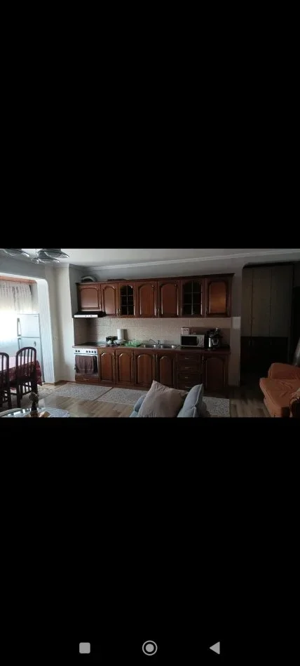 Tirane, jepet me qera apartament 2+1+Aneks+Ballkon Kati 7, 75 m² 600 € (ISH fusha aviacionit)
