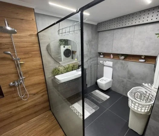 Tirane, jepet me qera 2+1 Kati 3, 100 m² 80.000 € (BRRYLI)