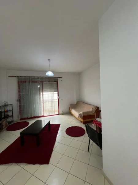 Tirane, jepet me qera apartament 1+1 Kati 6, 70 m² 370 € (Casa Italia)