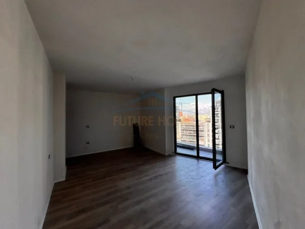 Tirane, shitet apartament 2+1 Kati 9, 98 m² 165.920 € (Fusha Aviacionit)
