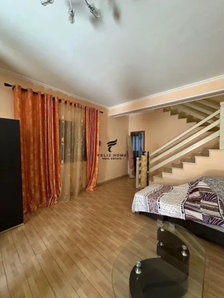 Tirane, shitet Vile 3 Katshe , 228 m² 360.000 € (PORCELAN)