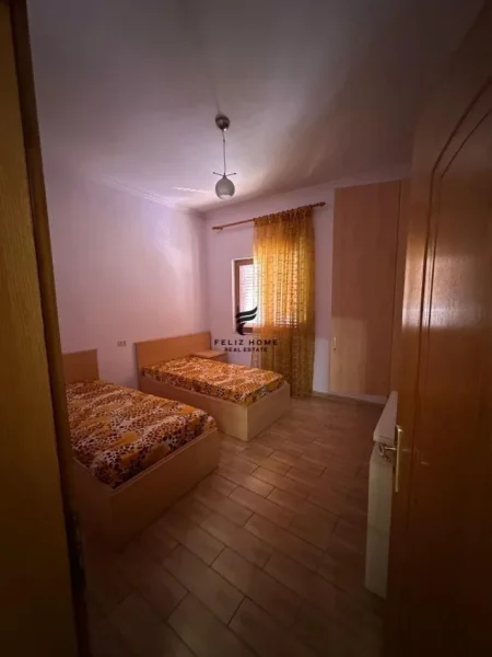 Tirane, shitet Vile 3 Katshe , 228 m² 360.000 € (PORCELAN)