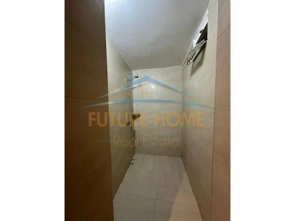 Tirane, jepet me qera ambjent biznesi Kati 1, 100 m² 1.300 € 