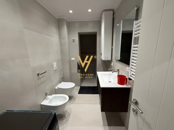 Tirane, jepet me qera apartament 2+1+Ballkon Kati 0, 80 m² 850 € (RRUGA E KAVAJES)