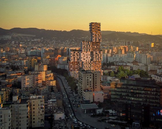 HORA VERTIKALE 21.jpg