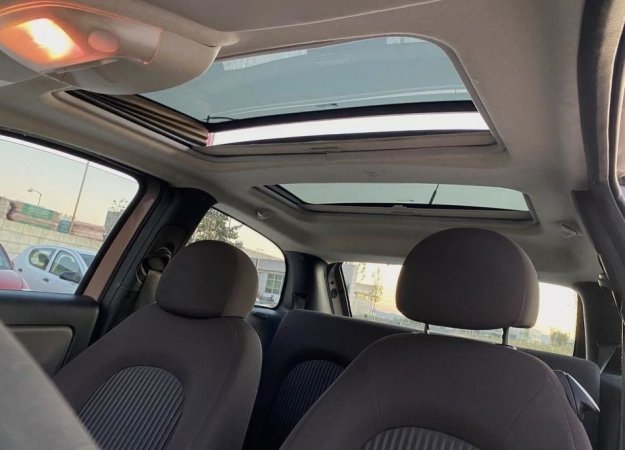 Tirane, shitet makine OKAZION LANACIA YPSILON 1.4 BENZIN GAZ Benzin+Gaz, manuale