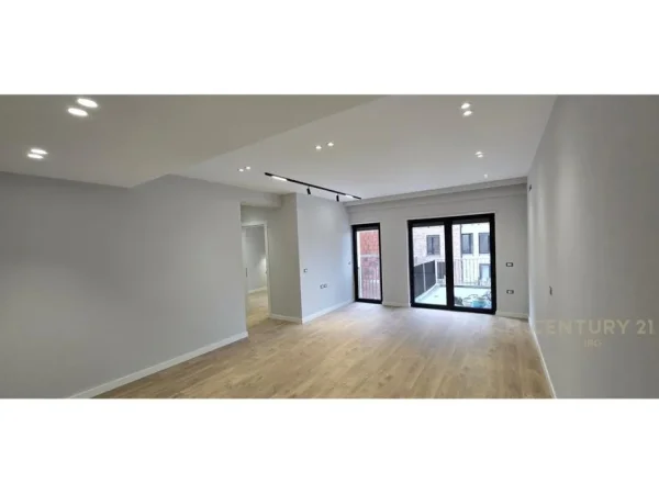 Tirane, shitet apartament 1+1 Kati 1, 76 m² 137.000 € (Kodra e Diellit)