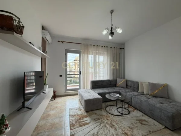 PAZARI I RI !!!!!!! Jepet me qera apartament 2+1 Kati 6, 100 m² 900 €