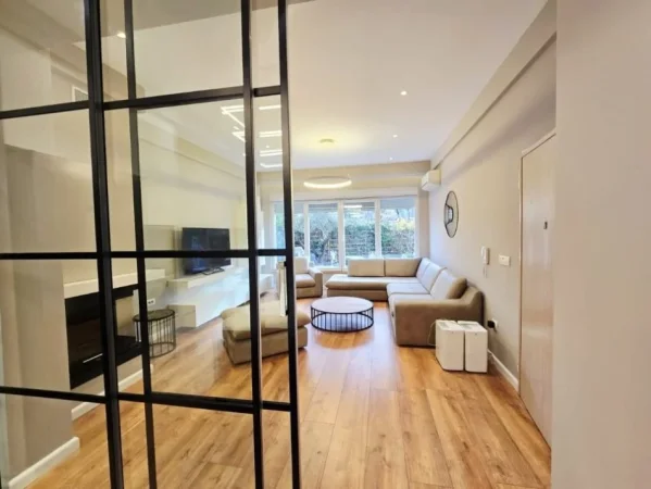 Tirane, shitet apartament , 170 m² 489.000 € 