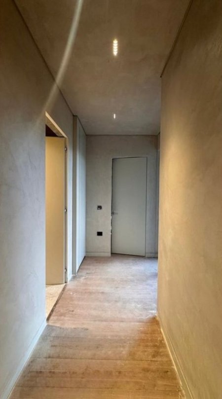 Tirane, jepet me qera apartament 1+1+Ballkon Kati 6, 150 m² 2.000 € (Lion Park 1)