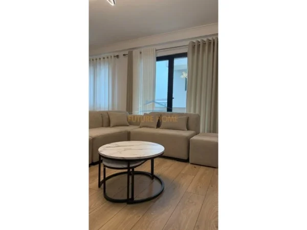 Tirane, jepet me qera apartament 2+1 Kati 3, 87 m² 800 € 