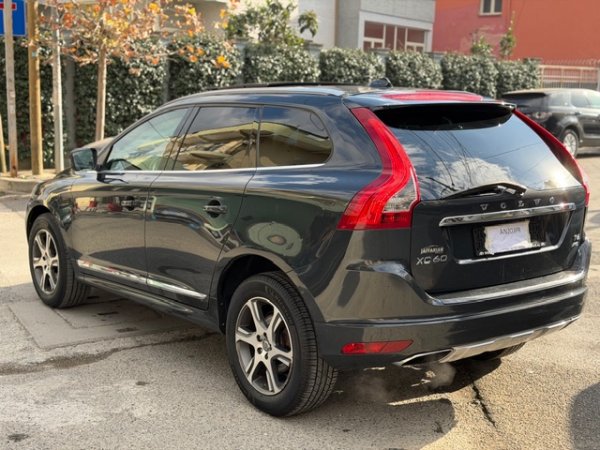 Volvo xc60 Benzin+Gaz, 10.700 € Sapotarguar